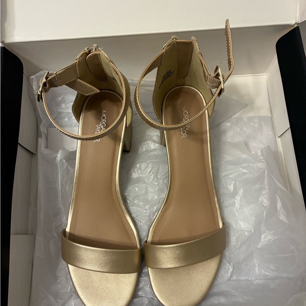 NEW Morgan Taylor Gold Ankle-Strap Block Heel Sandals size 8
